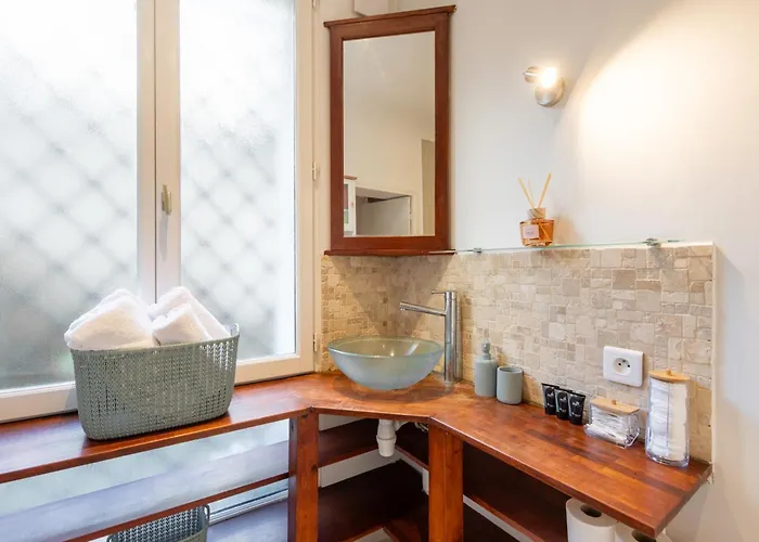 Designer And Stylish Flat In Vibrant Belleville Neighborhood Near The Metro 아파트 파리