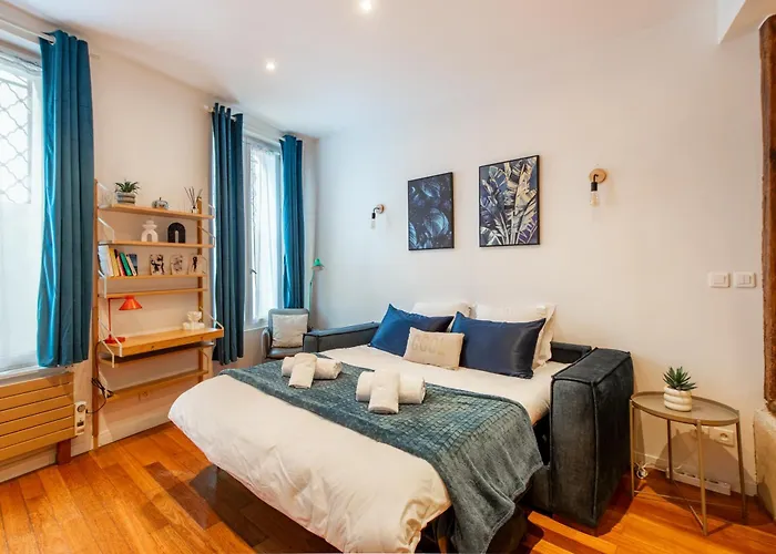 Designer And Stylish Flat In Vibrant Belleville Neighborhood Near The Metro 아파트