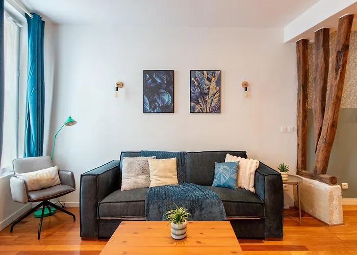 Designer And Stylish Flat In Vibrant Belleville Neighborhood Near The Metro * 파리