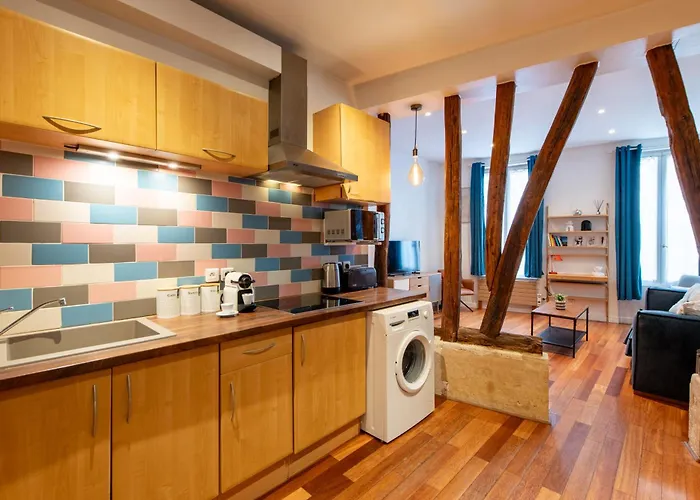 Designer And Stylish Flat In Vibrant Belleville Neighborhood Near The Metro * 파리